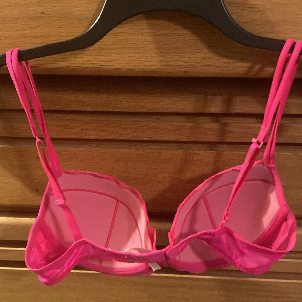 Victoria secret neon pink bra - Picture 2 of 3